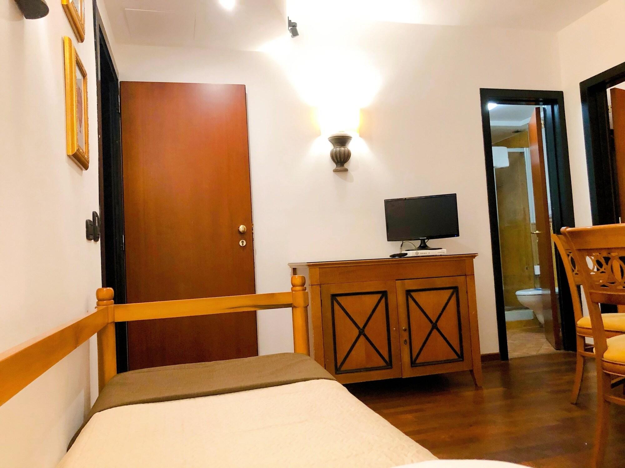 Hotel Florio Opera Palermo Central Екстер'єр фото