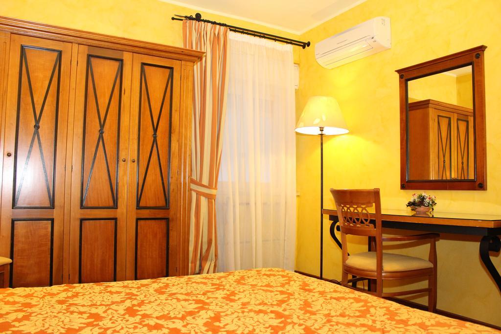 Hotel Florio Opera Palermo Central Номер фото